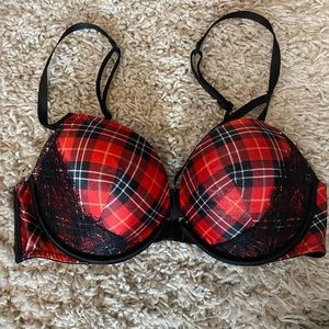Victoria’s Secret Push Up Bra. Size 34B
